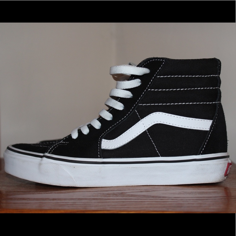 Classic  Vans SK8-Hi shoe